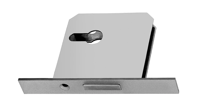 Fix A Deadbolt Door Lock in Hackensack, New Jersey